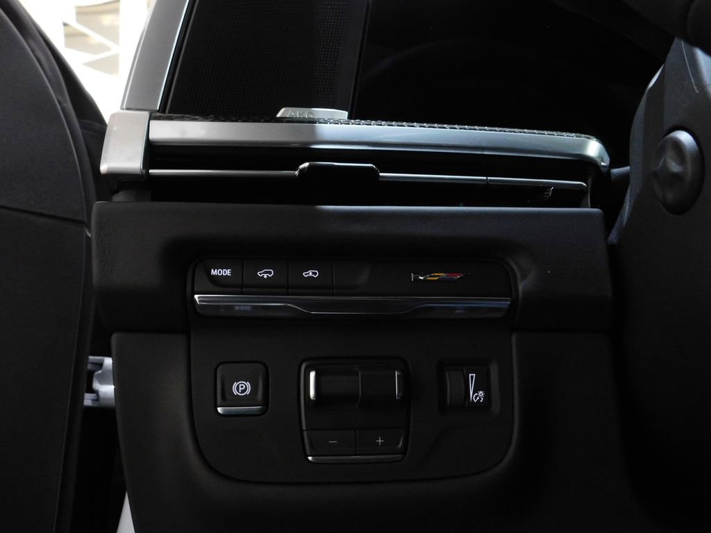 Used 2026 Cadillac Escalade V AWD/4WD image 40