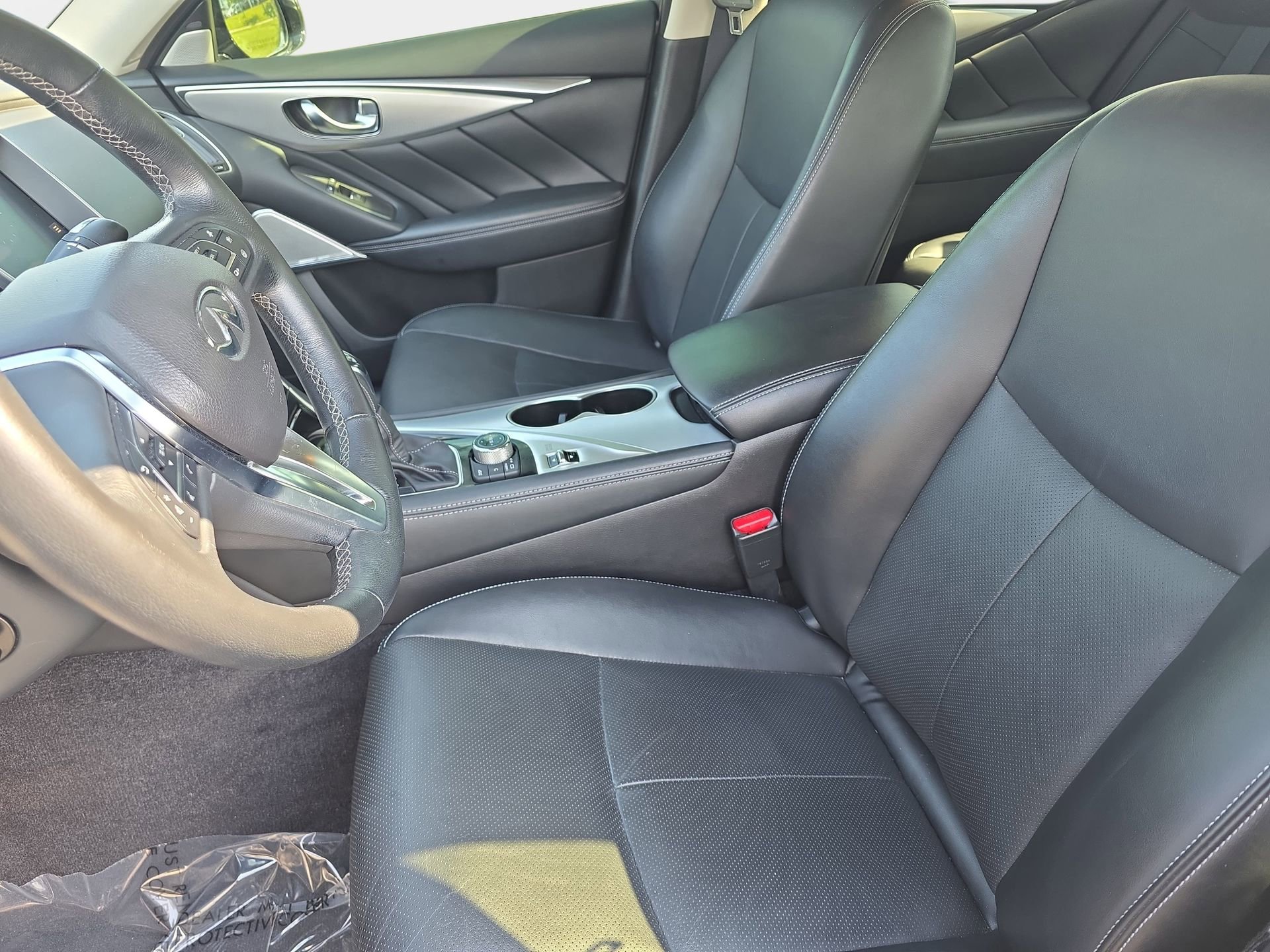 Certified 2022 INFINITI Q50 Luxe w/ Cargo Package AWD/4WD image 14