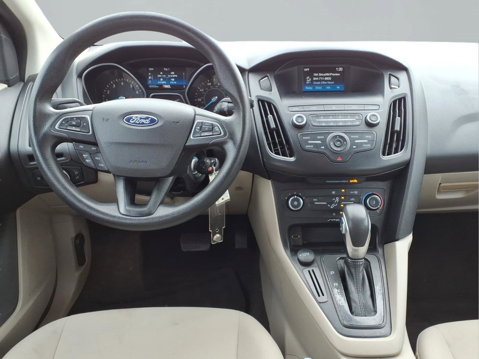 Used 2018 Ford Focus SE image 4
