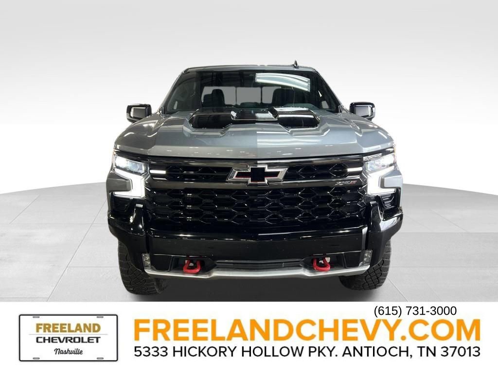 Used 2023 Chevrolet Silverado 1500 ZR2 image 2