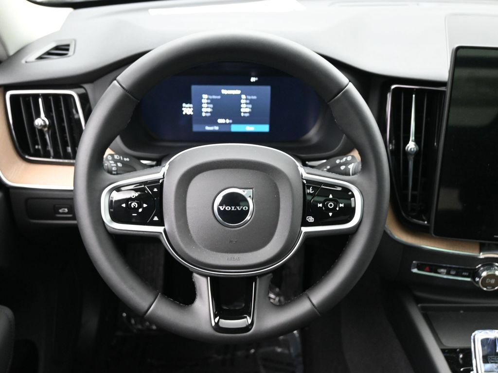 New 2026 Volvo XC60 B5 Plus w/ Protection Package Premier AWD/4WD image 18