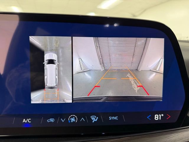 New 2026 Chevrolet Suburban LS image 21