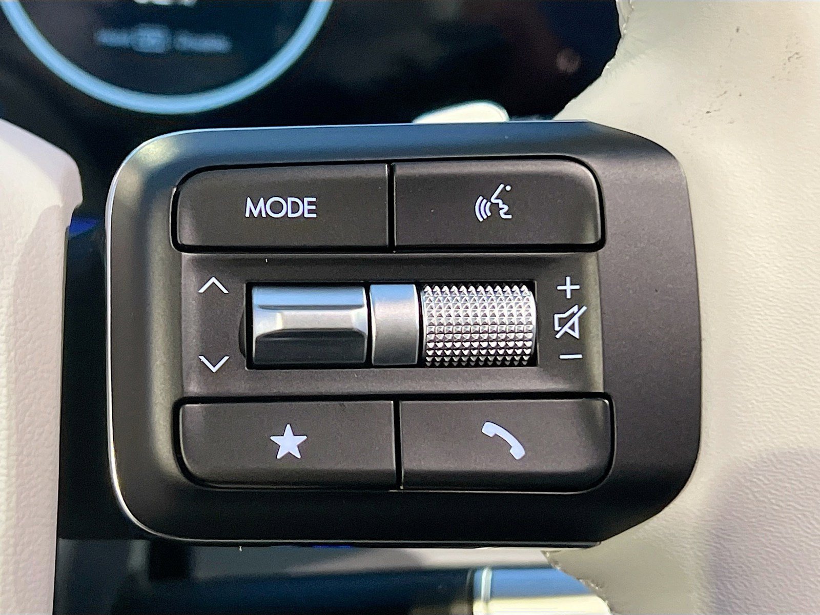 New 2026 Hyundai Santa Fe Limited AWD/4WD image 17