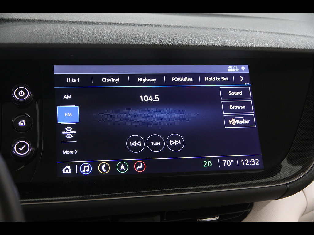 Used 2021 Buick Envision Essence w/ Technology Package I AWD/4WD image 11
