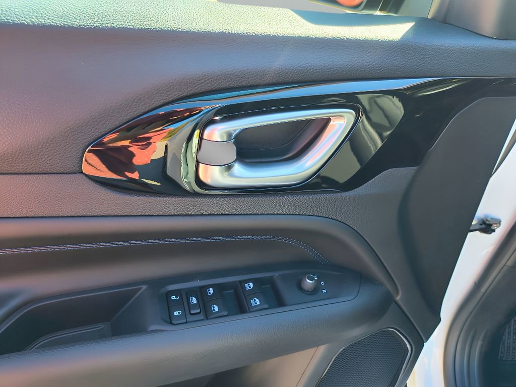 New 2026 Jeep Compass Latitude image 12