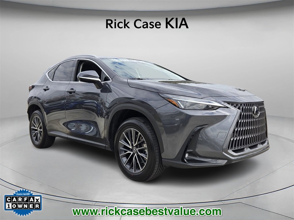 Used 2025 Lexus NX 250 FWD image 9