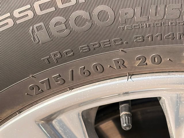 Used 2025 GMC Yukon XL Denali RWD image 7