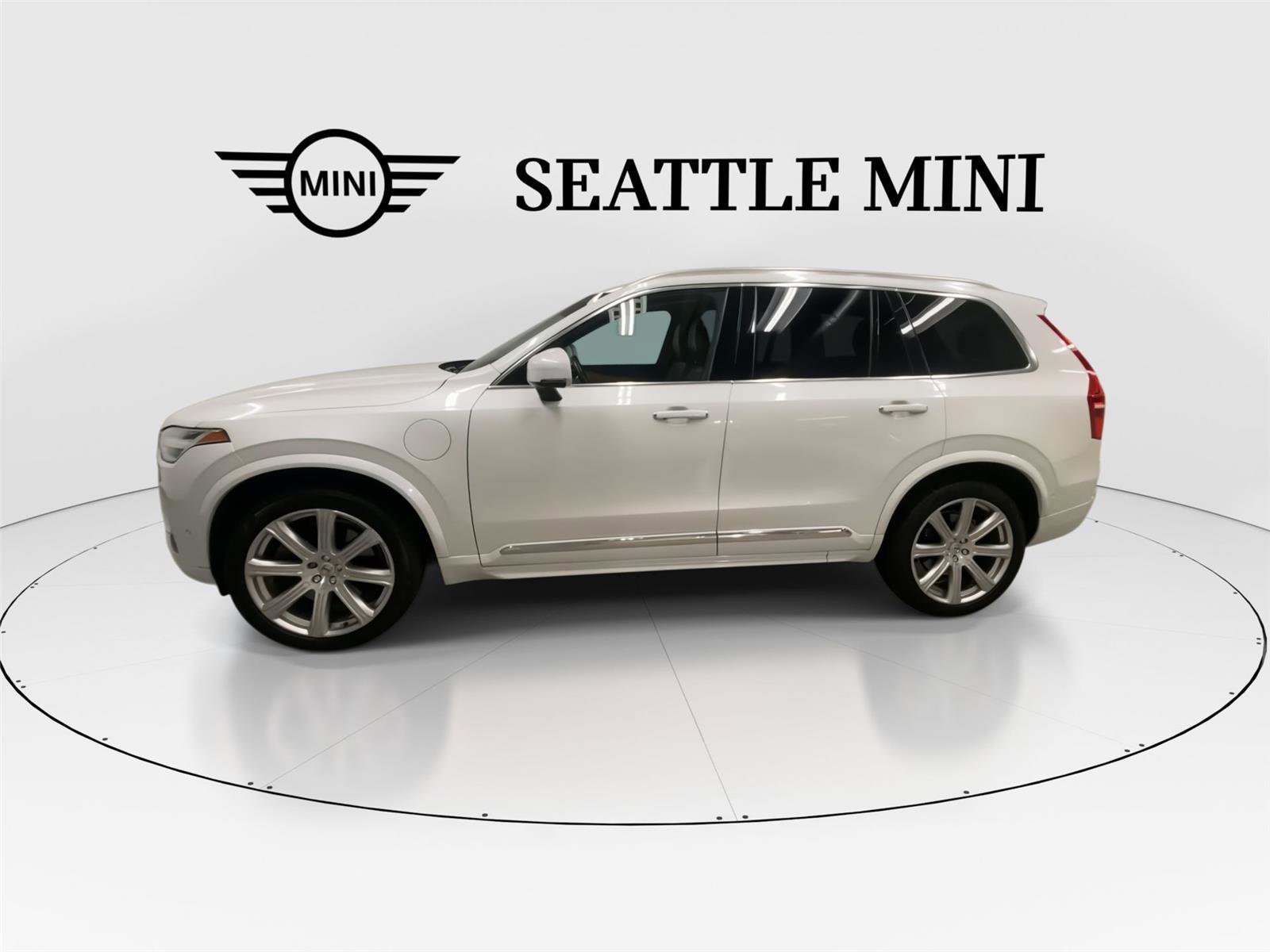 Used 2016 Volvo XC90 T8 Inscription AWD/4WD image 6