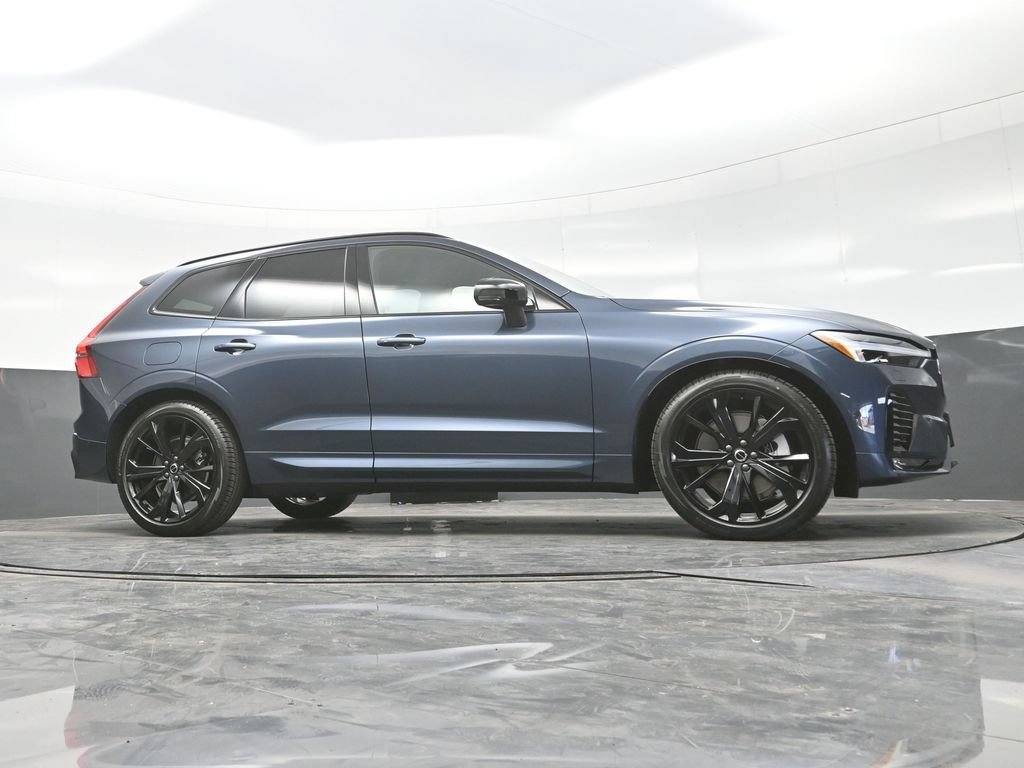 New 2026 Volvo XC60 B5 Ultra w/ Climate Package AWD/4WD image 28