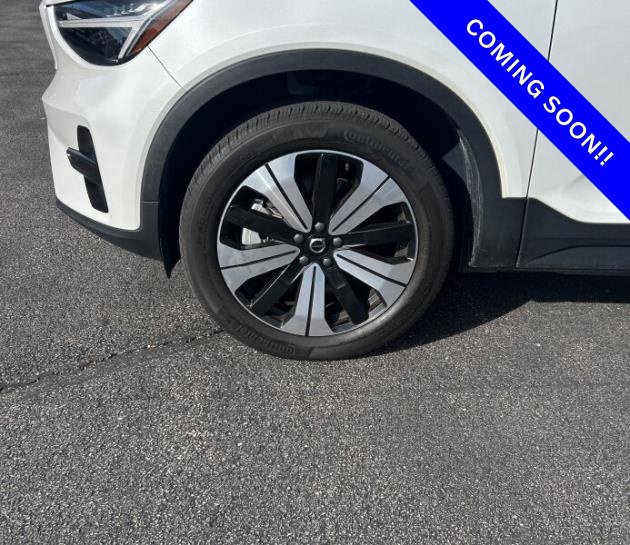 Used 2023 Volvo C40 Recharge Core w/ Protection Package Premier AWD/4WD image 7