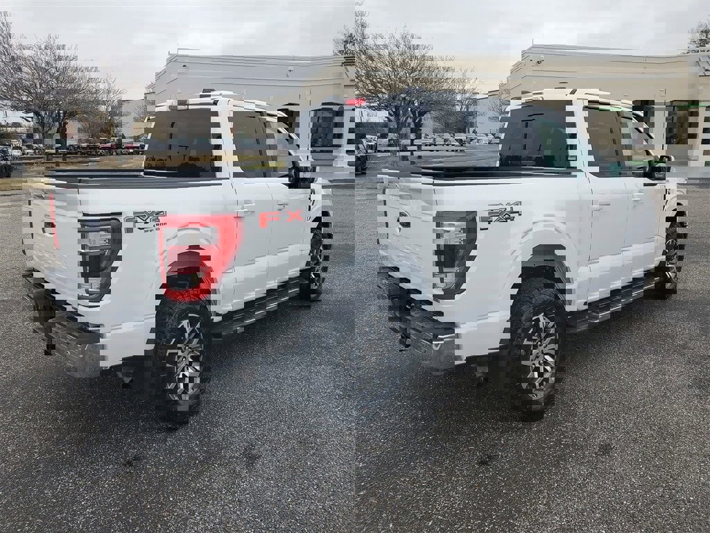 Used 2021 Ford F150 Lariat w/ Equipment Group 501A Mid image 4