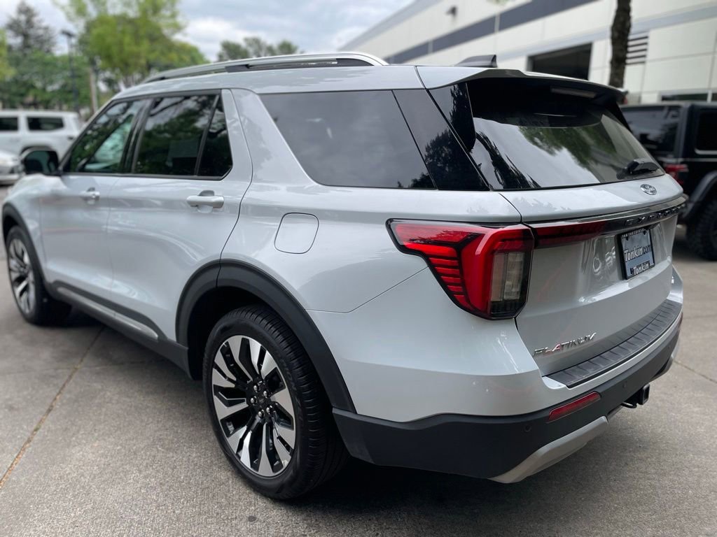 Used 2025 Ford Explorer Platinum w/ LUX Leather Package AWD/4WD image 6