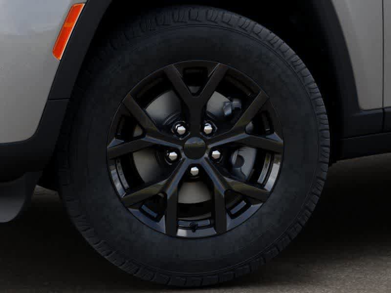 New 2026 Jeep Grand Cherokee Altitude image 8