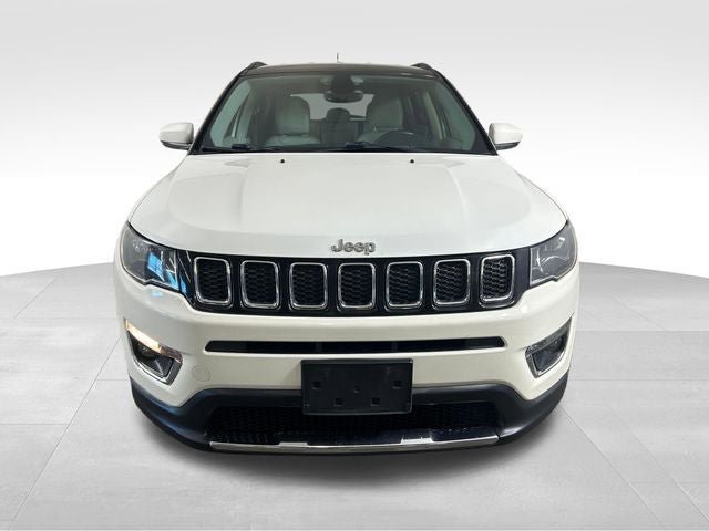 Used 2017 Jeep Compass Limited AWD/4WD image 9