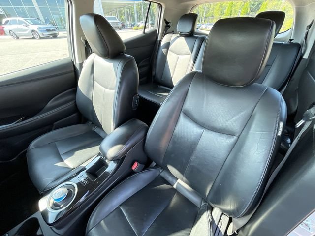 Used 2015 Nissan Leaf SL FWD image 13