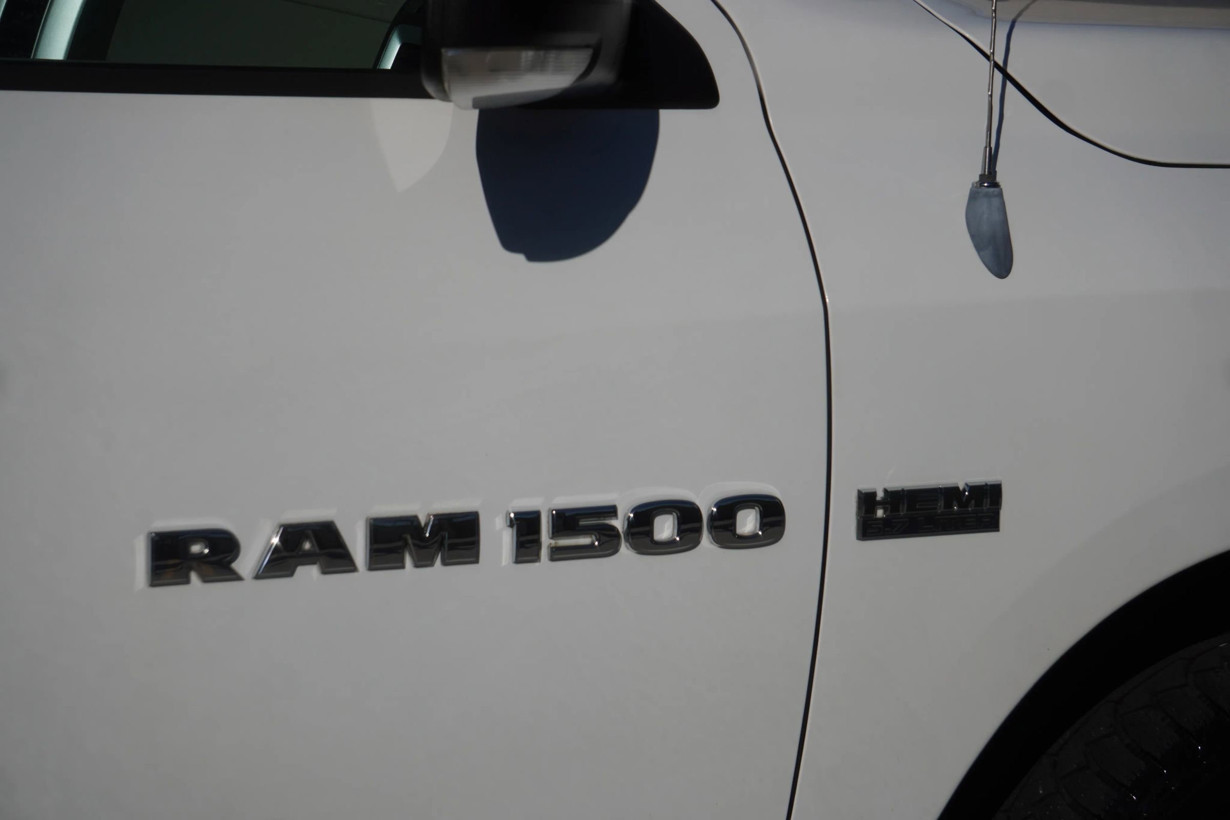 Used 2012 RAM 1500 Classic SLT w/ Luxury Group image 19