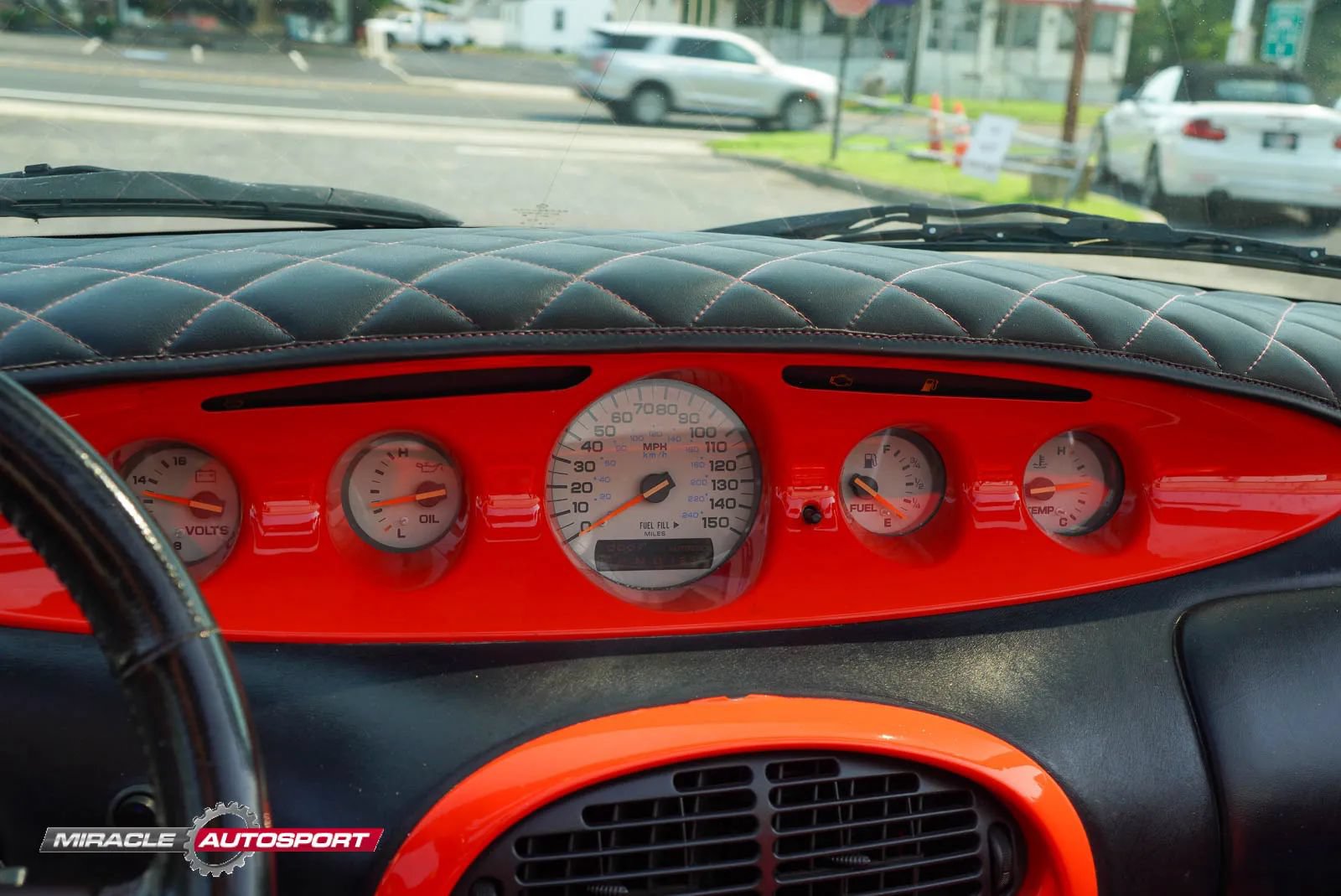 Used 1999 Plymouth Prowler RWD image 33