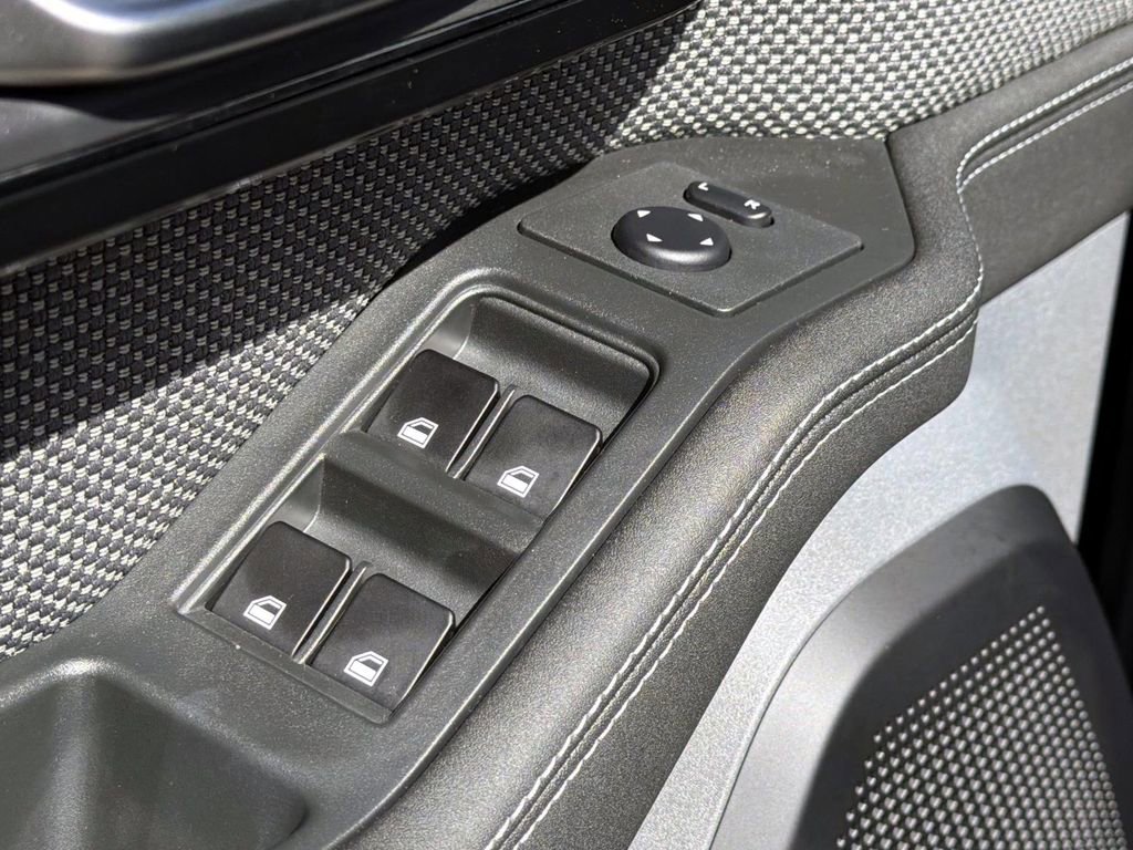 Used 2024 INEOS Grenadier image 17