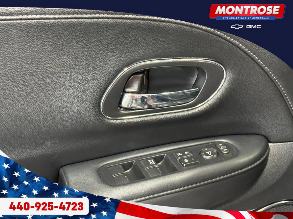 Used 2020 Honda HR-V Touring image 12