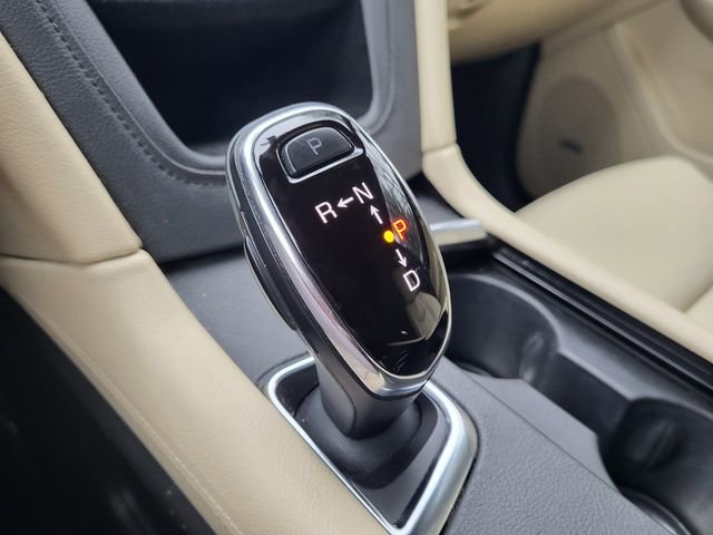 Used 2018 Cadillac XT5 AWD image 23