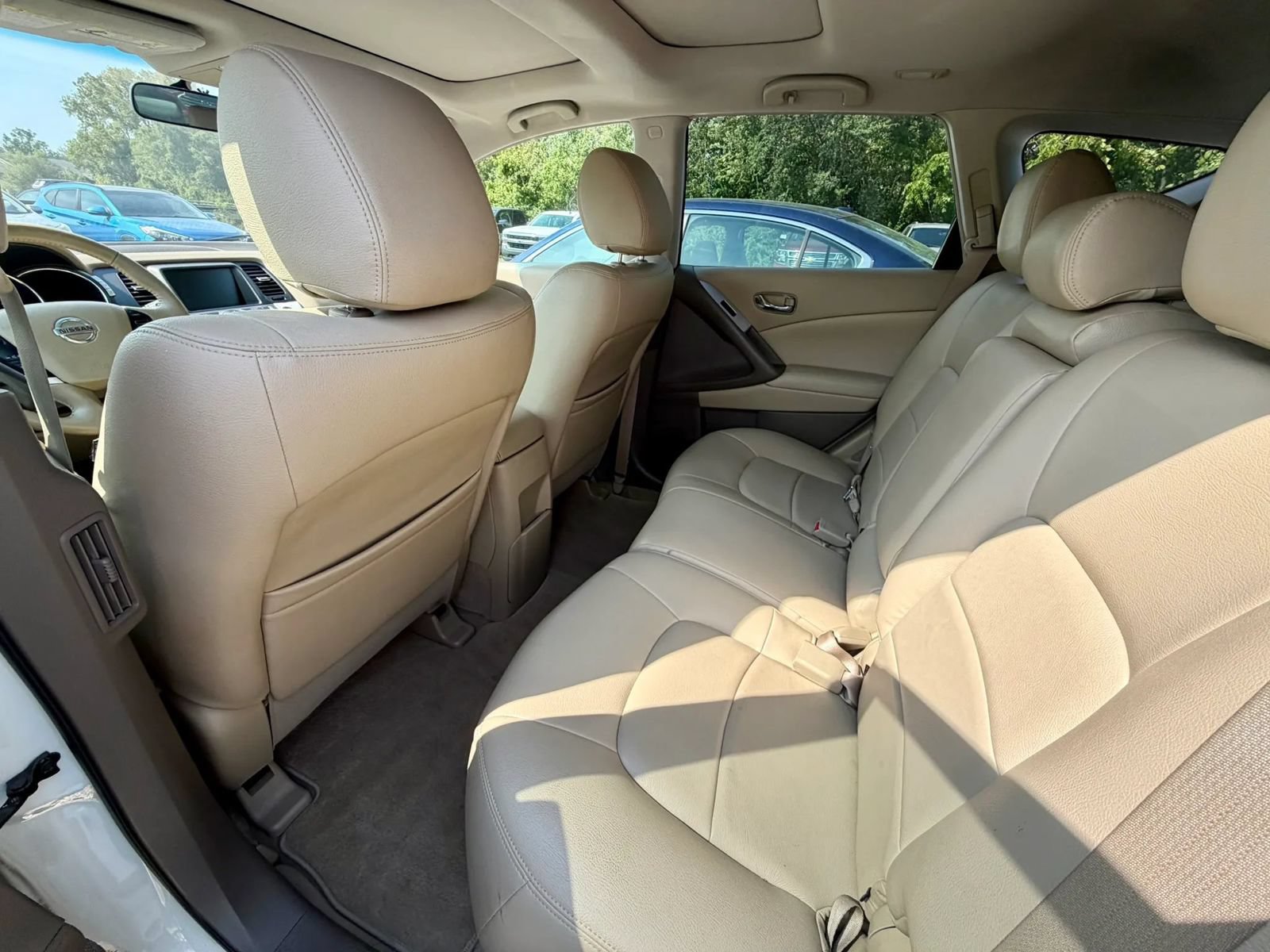 Used 2011 Nissan Murano SV AWD/4WD image 12