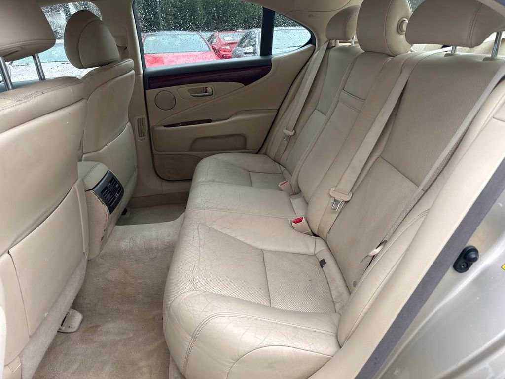 Used 2010 Lexus LS 460 RWD image 11