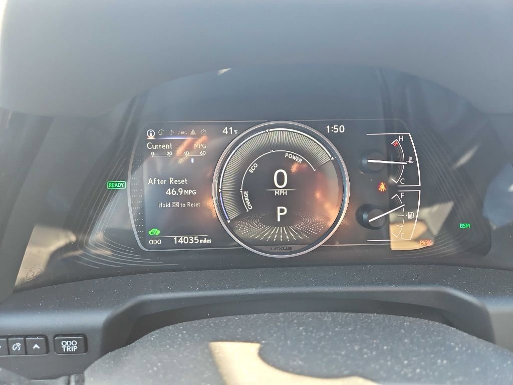 Used 2024 Lexus ES 300h w/ Luxury Package image 10