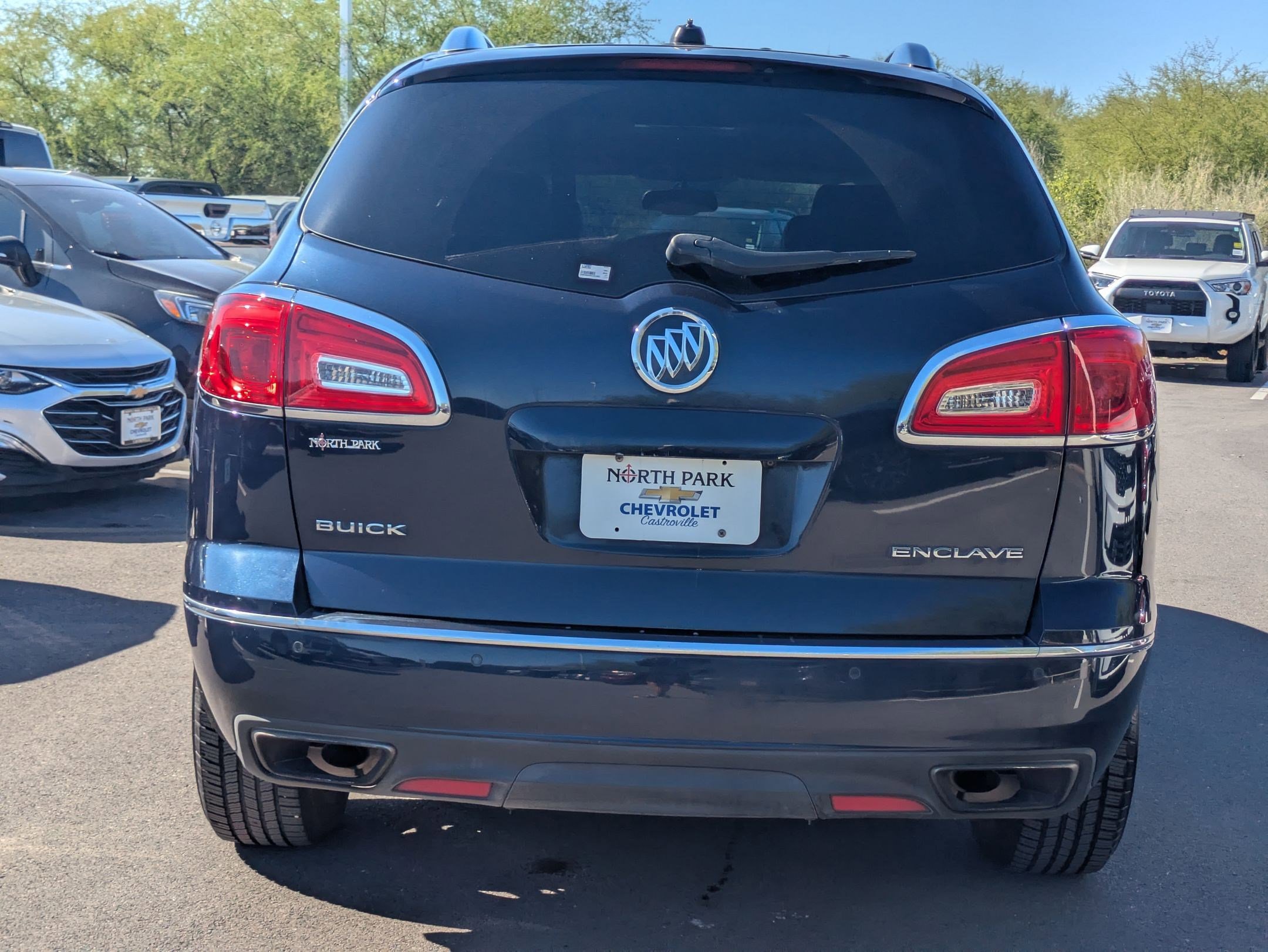 Used 2017 Buick Enclave Leather image 4