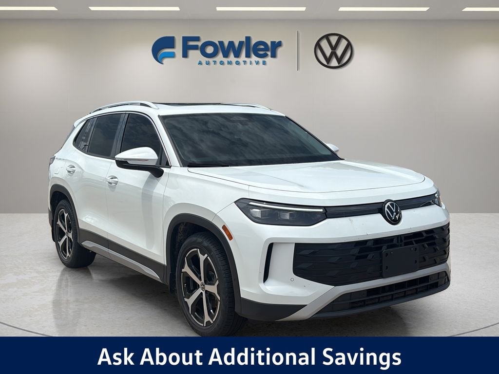 New 2026 Volkswagen Tiguan SE FWD image 1