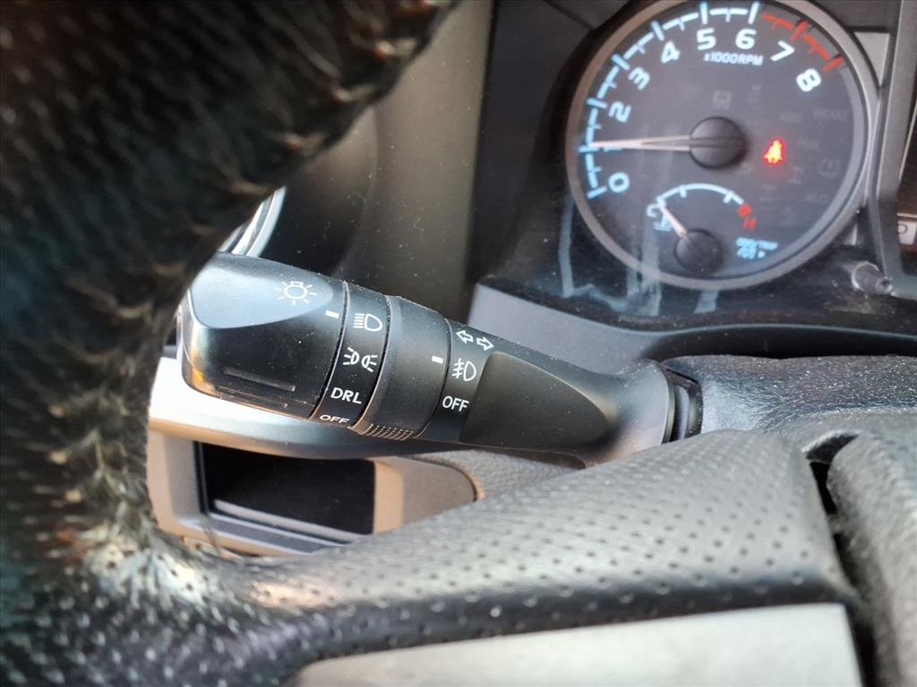 Used 2019 Toyota Tacoma TRD Off-Road image 18