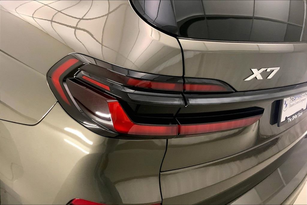 Used 2026 BMW X7 xDrive40i image 28
