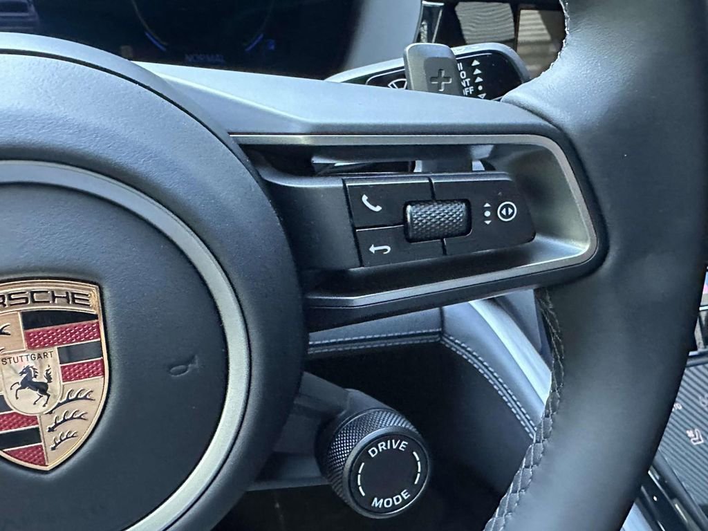 New 2025 Porsche Panamera image 21