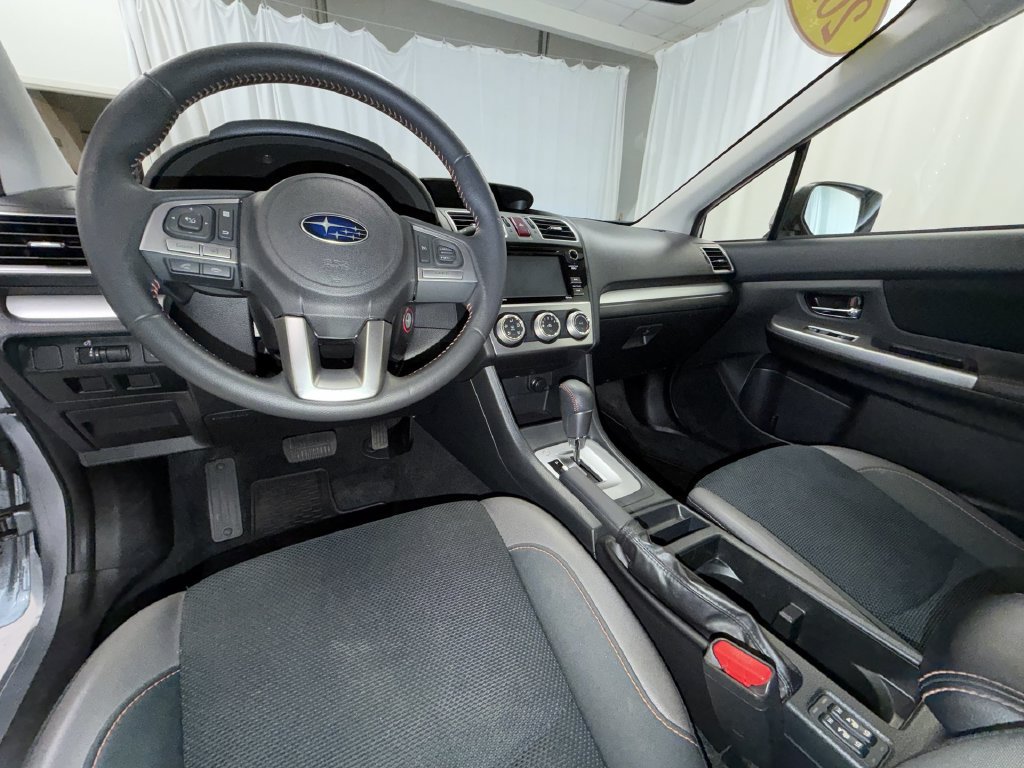 Used 2017 Subaru Crosstrek 2.0i Premium AWD/4WD image 12