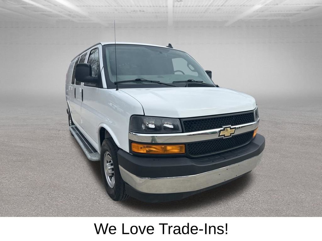Used 2024 Chevrolet Express 2500 w/ Driver Convenience Package image 3