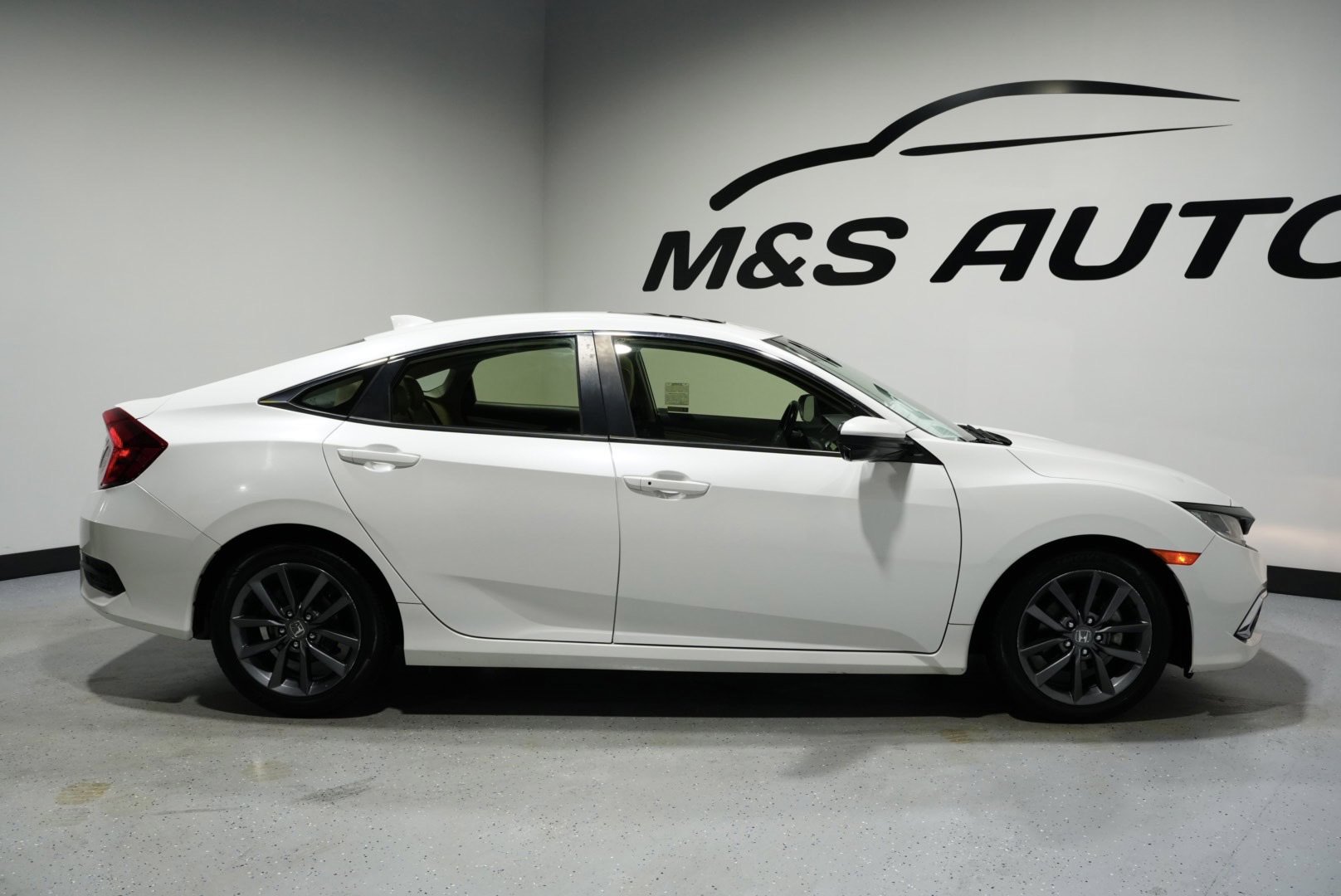 Used 2019 Honda Civic EX-L image 6