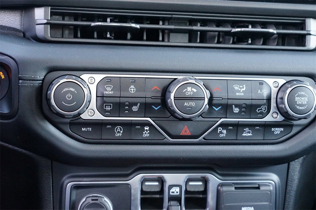 Used 2024 Jeep Gladiator Rubicon image 24