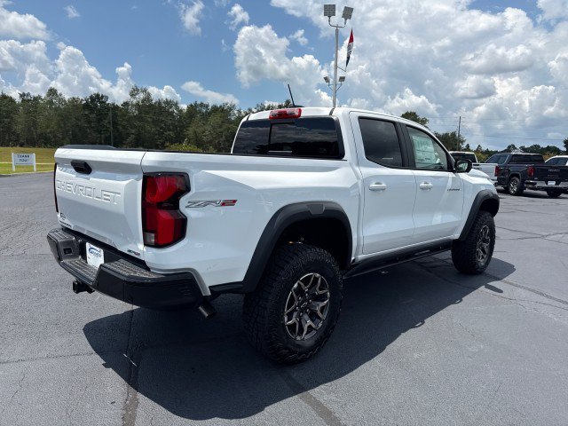 New 2026 Chevrolet Colorado ZR2 w/ Technology Package AWD/4WD image 3