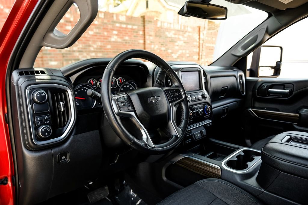 Used 2021 Chevrolet Silverado 1500 RST w/ Bed Protection Package image 2