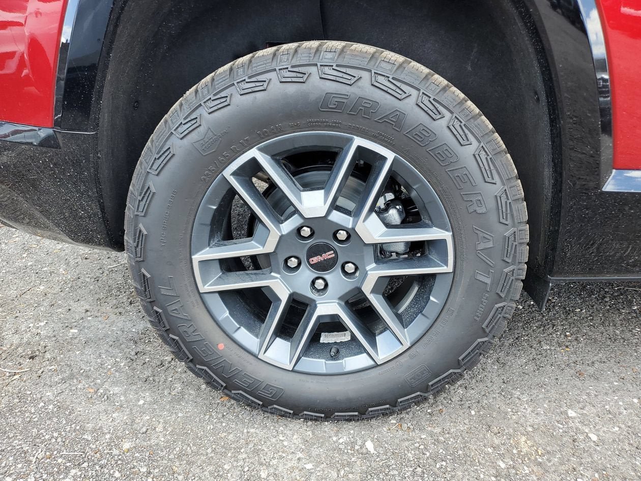 New 2026 GMC Terrain AT4 w/ Technology Package II AWD/4WD image 6