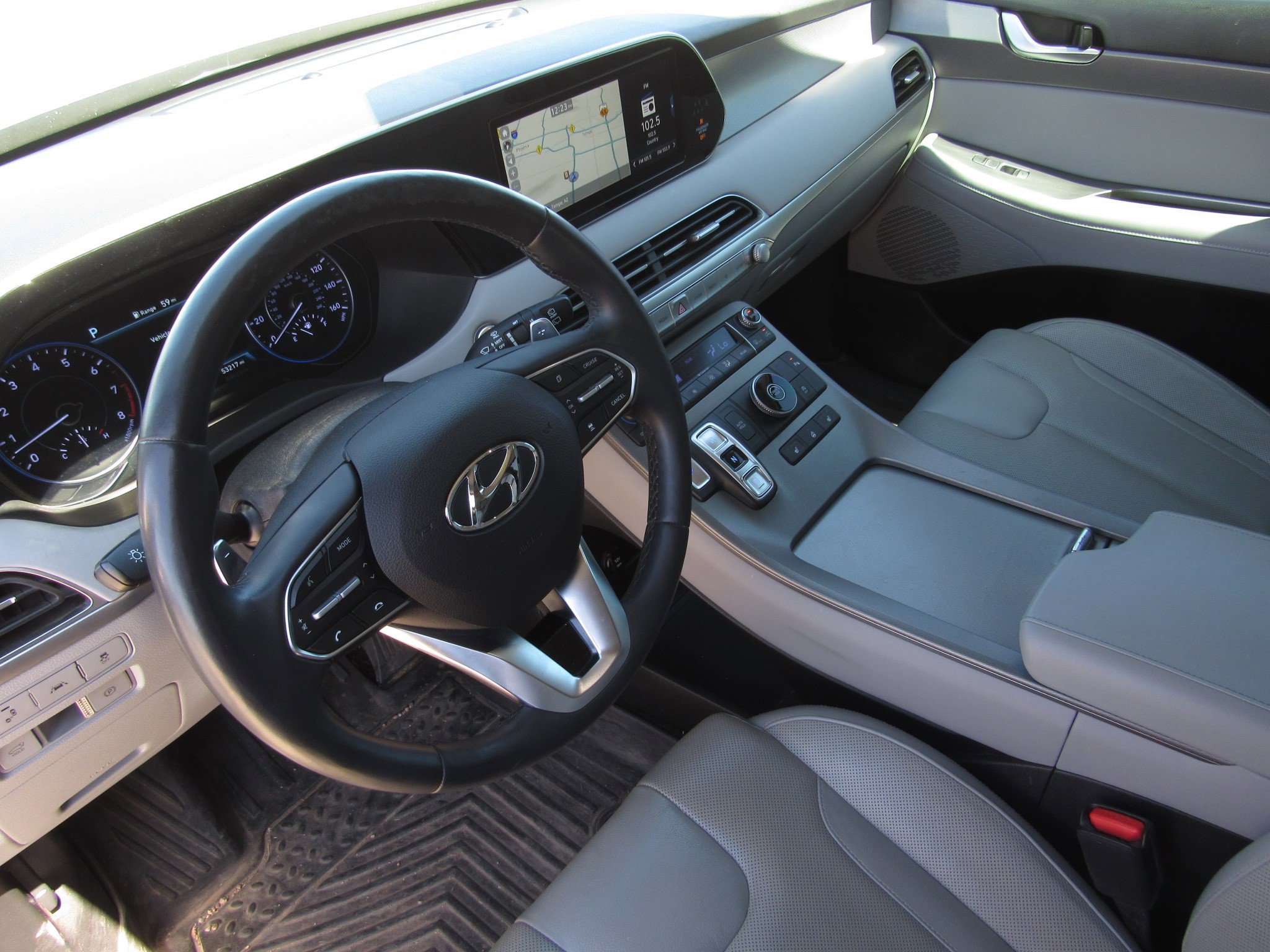 Used 2021 Hyundai Palisade SEL w/ Premium Package image 17