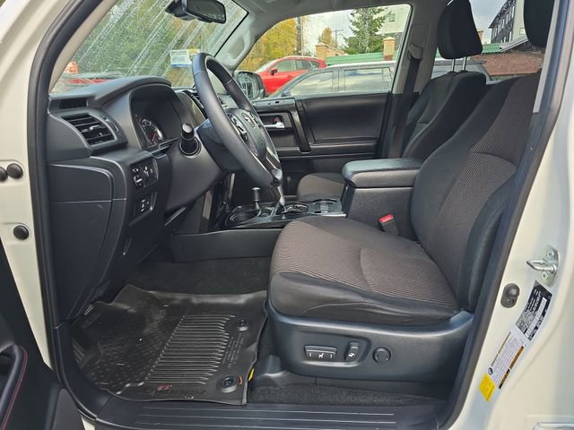 Used 2022 Toyota 4Runner TRD Off-Road image 22