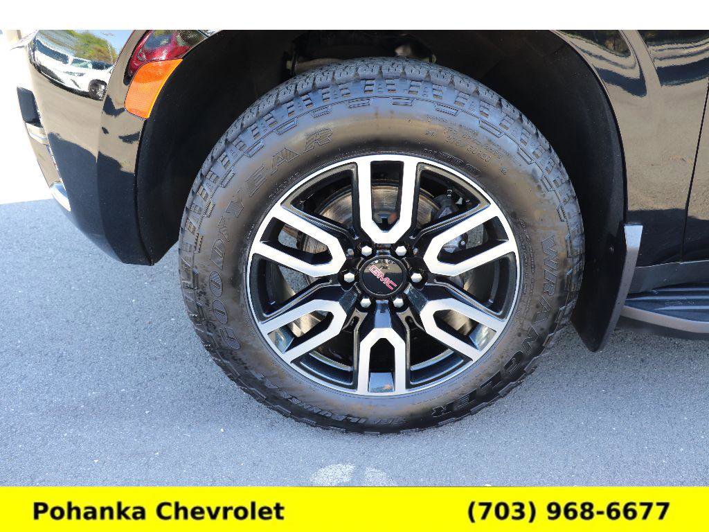 Used 2022 GMC Yukon AT4 AWD/4WD image 27
