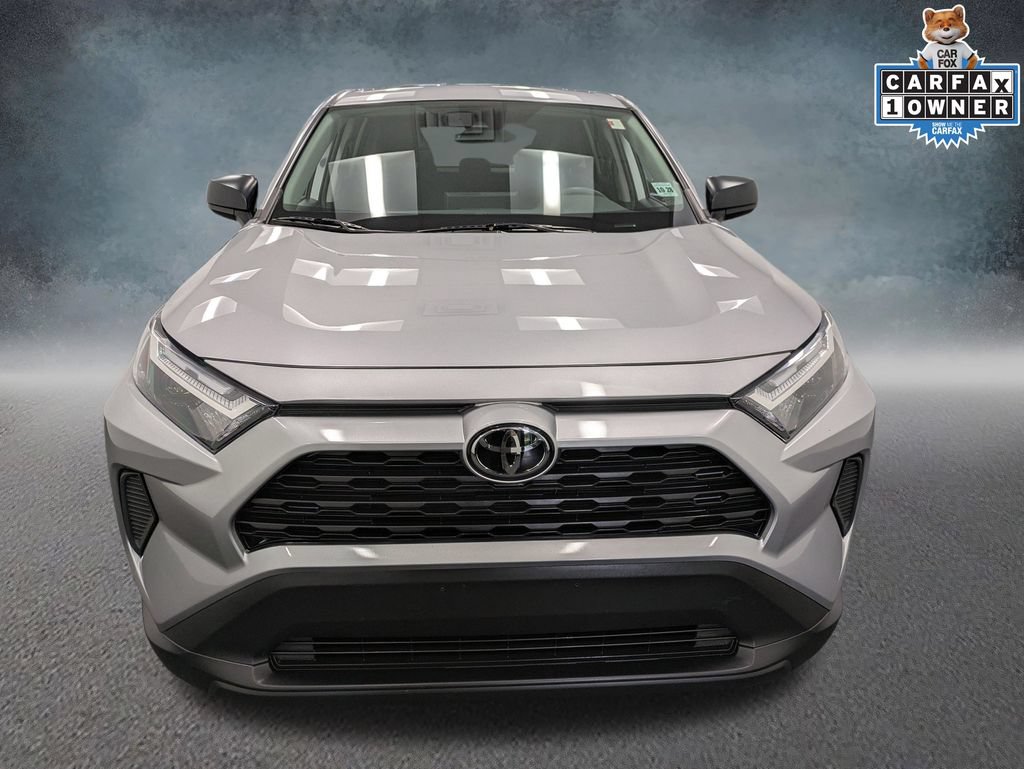 Used 2024 Toyota RAV4 LE AWD/4WD image 2