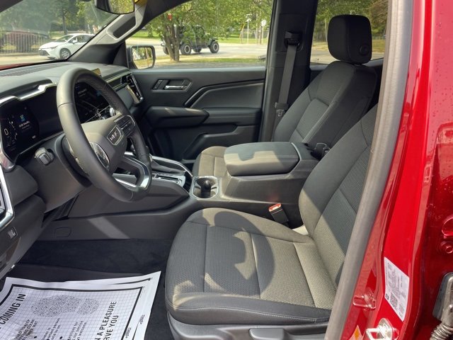 Used 2025 GMC Canyon Elevation image 13