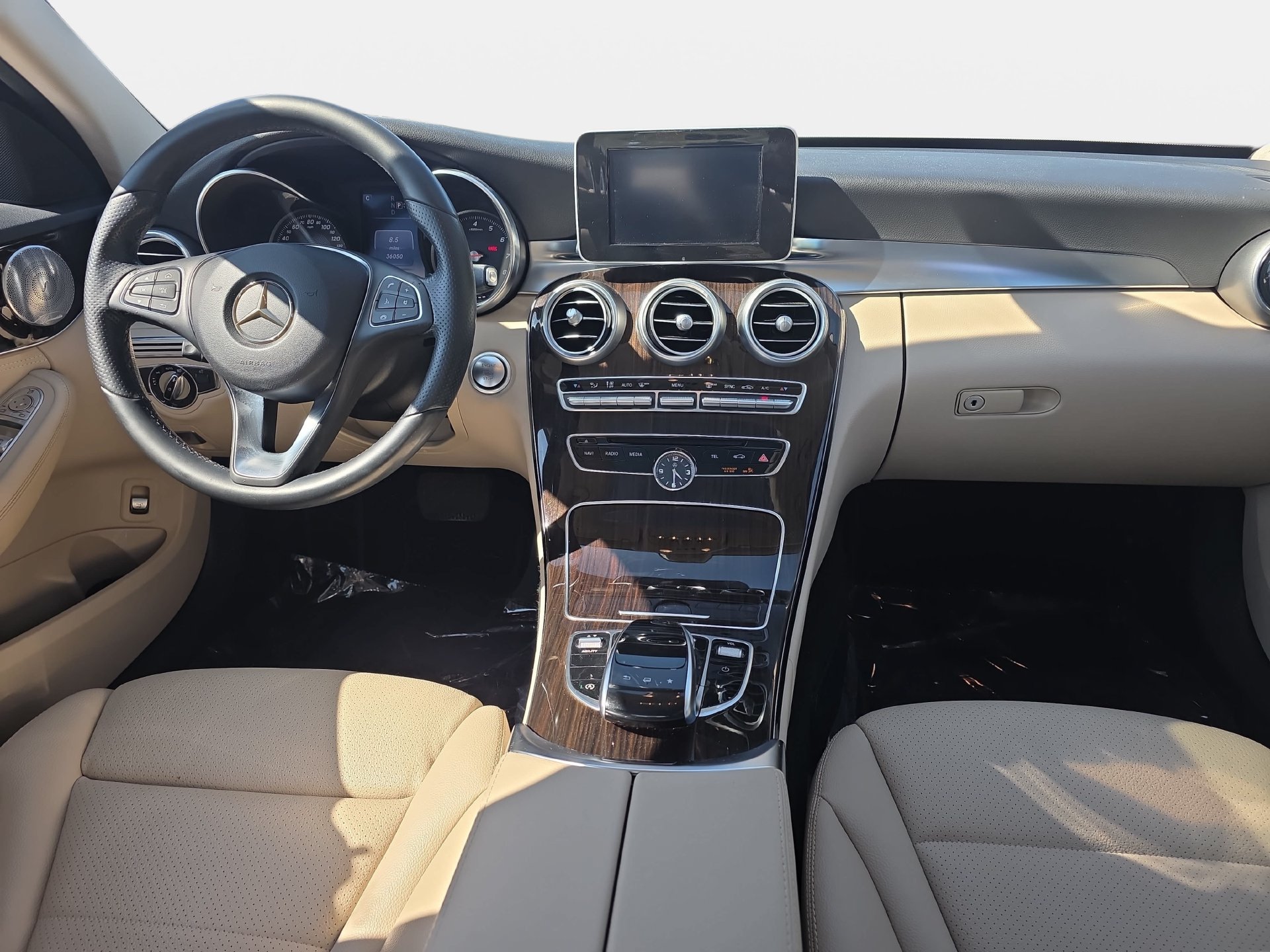 Used 2015 Mercedes-Benz C 300 Sedan image 9