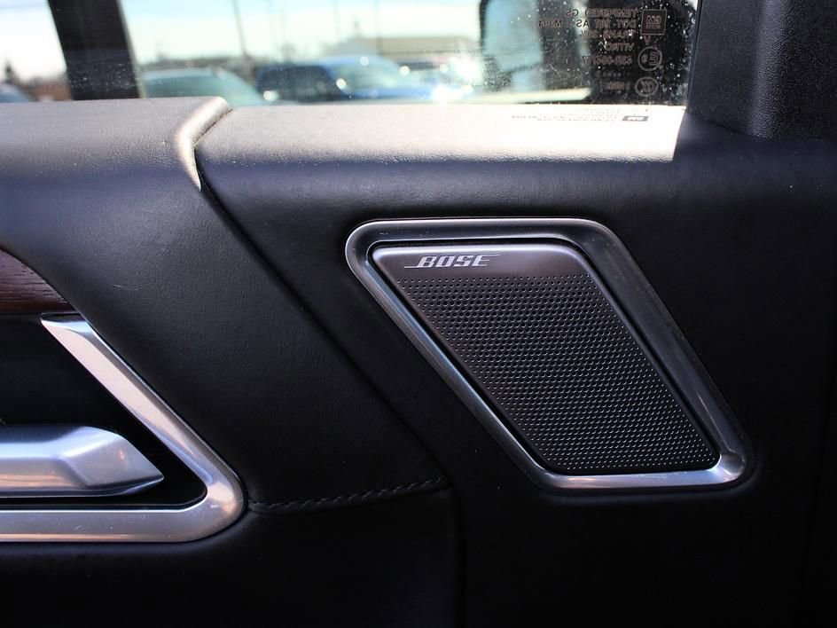 Used 2024 GMC Sierra 2500 Denali Ultimate AWD/4WD image 32