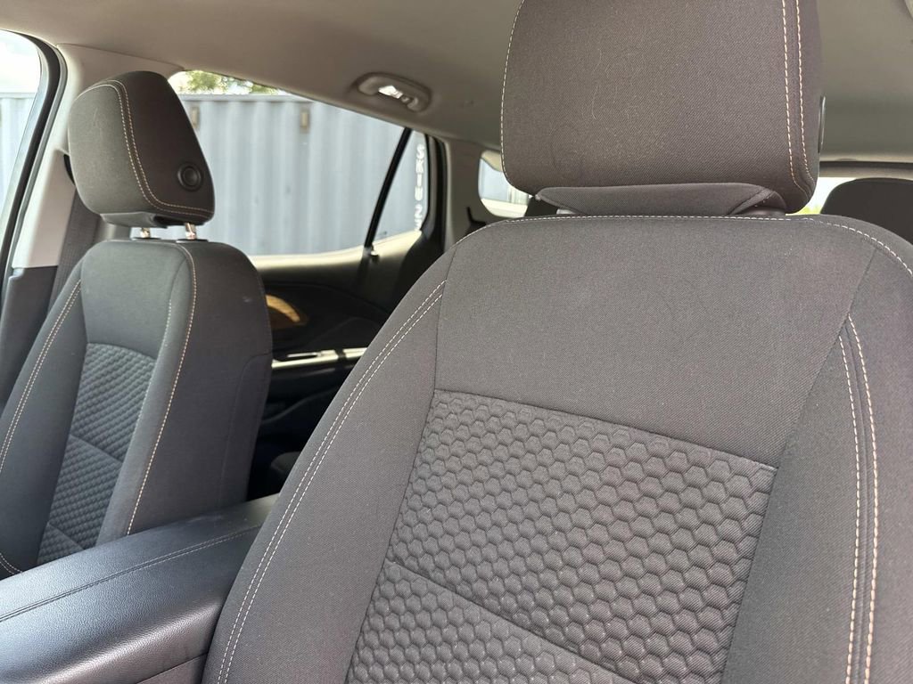 Used 2021 GMC Terrain SLE w/ Driver Convenience Package FWD image 26