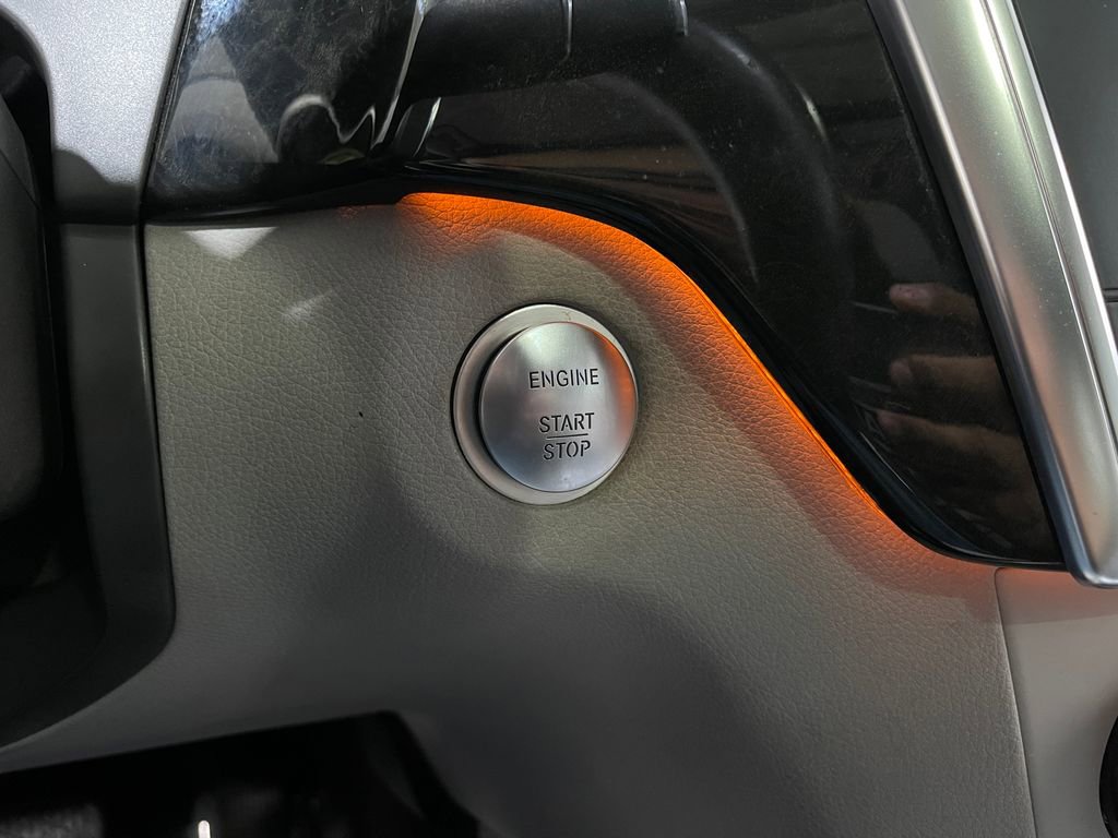 Used 2016 Mercedes-Benz GL 450 4MATIC image 22