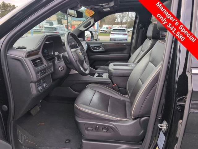 Used 2023 Chevrolet Suburban Premier image 13