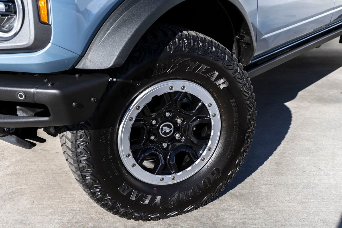 Used 2023 Ford Bronco Badlands image 12